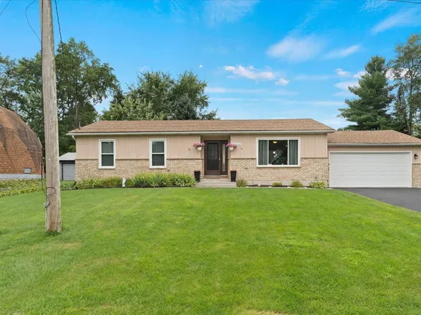 38040 N Coolidge Ave, Beach Park, IL 60087