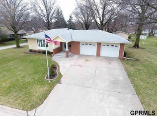 915 W 14th St, Wahoo, NE 68066