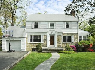 9 Longview Dr, Scarsdale, NY 10583