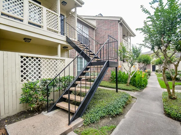 2121 El Paseo St APT 2002, Houston, TX 77054