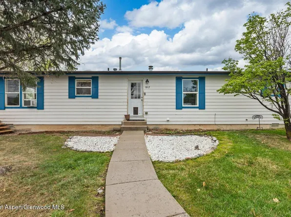 1917 Pickett Ln, Silt, CO 81652
