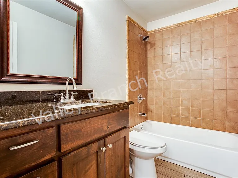 3256 Karen St — Photo 4