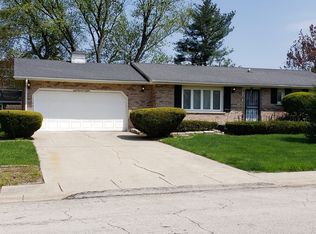 880 S Foley Ave, Kankakee, IL 60901