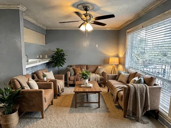 4414 Yupon St APT 6, Houston, TX 77006