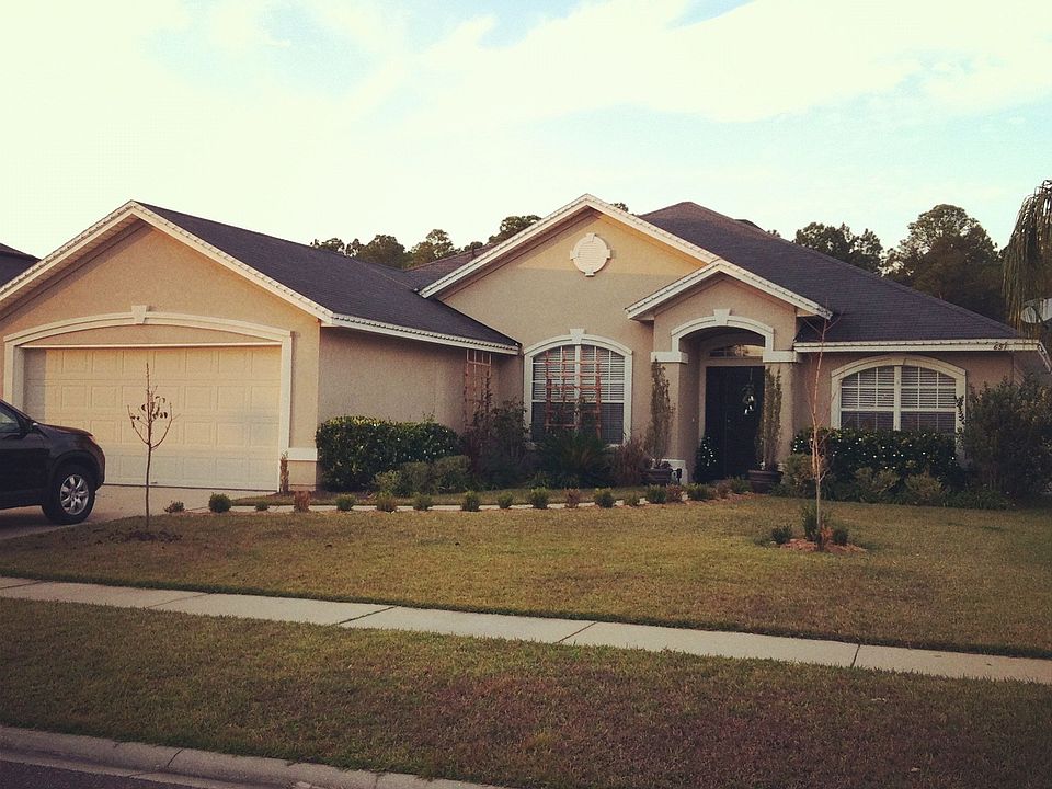 1st image of 651 Bonaparte Ln S