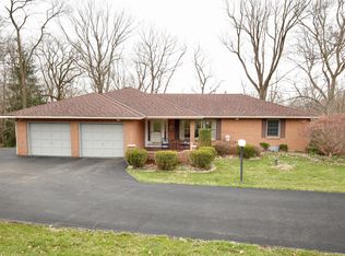 1099 Woodlane Dr NE, Lancaster, OH 43130