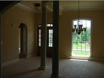 2nd image of 3325 Williams Rd
