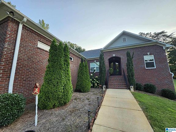 3rd image of 204 Durban St