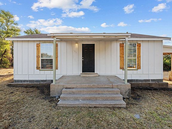2nd image of 110 Lesa Ln