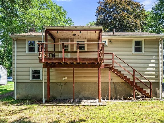 4th image of 37 Freemont St