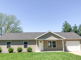 575 Bon Oaks Dr, Sullivan, MO 63080