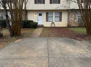 4020 Laurie Jo Dr SW, Powder Springs, GA 30008