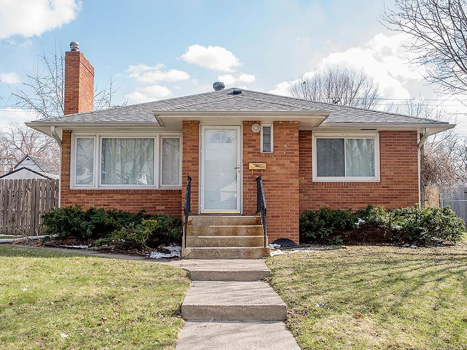 1796 Ivy Ave E, Saint Paul, MN 55119 | Zillow