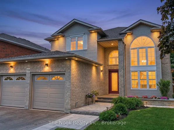 729 Sundance Cir, Oshawa, ON L1J 8N9