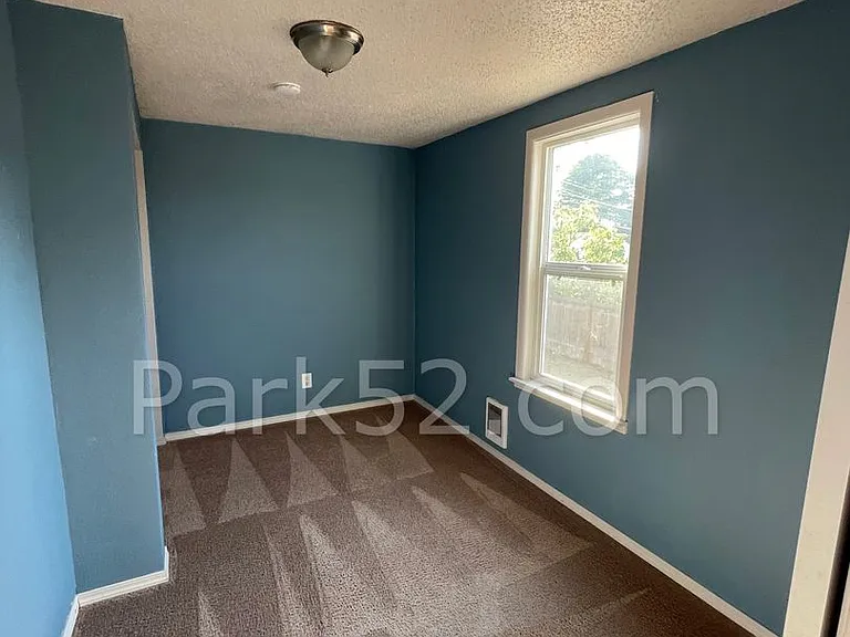 3012 S Melrose St — Photo 11
