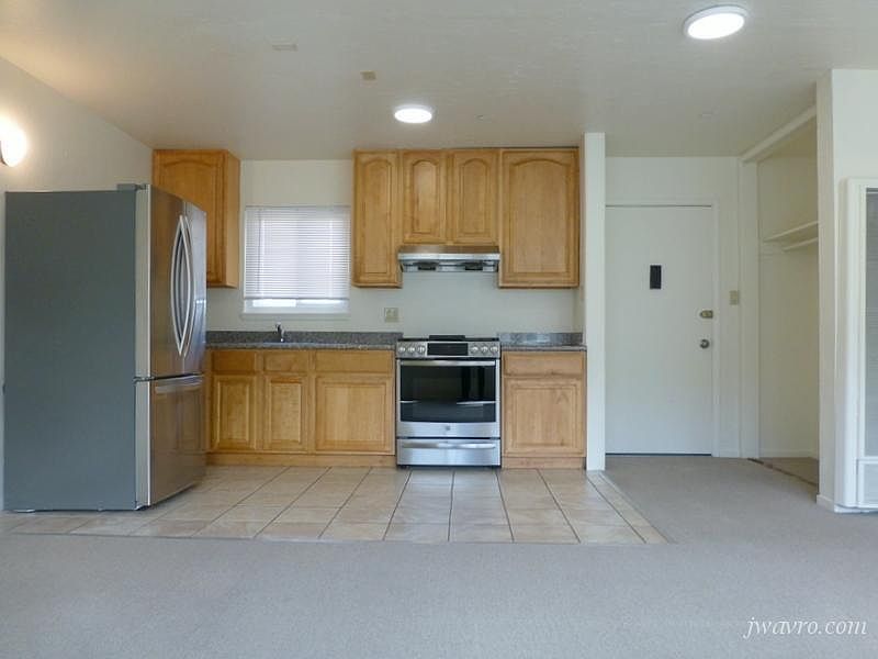 1st image of 25 Elgin Park APT 6