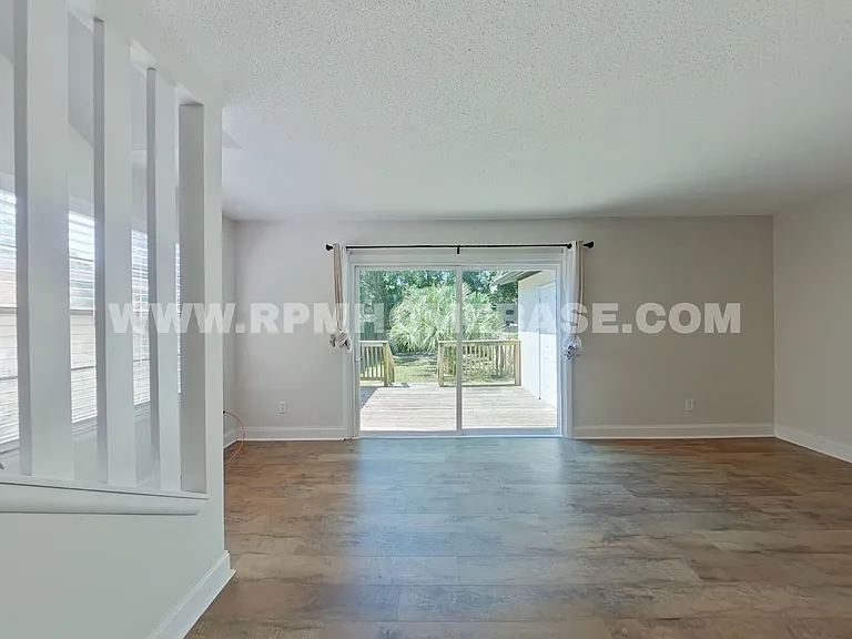 92 5th Ave #6 — Photo 7
