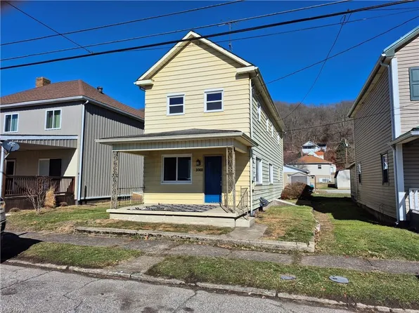 100 Second  Avenue, New Cumberland, WV 26047