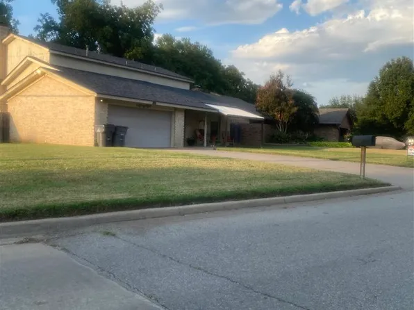 3002 NE Kingsbriar Dr, Lawton, OK 73507