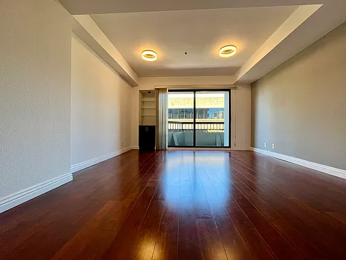 601 Van Ness Ave Photo 1