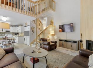 1044 Beaver Pond Mdws, Hancock, MA 01237