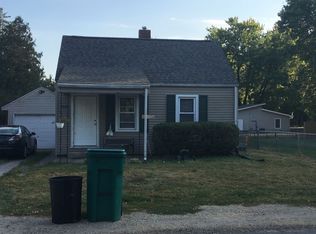 1424 E Hendryx Ln, Peoria, IL