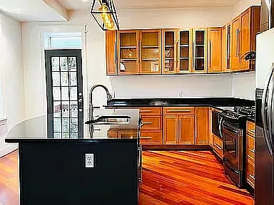 111 Seaton Pl NW #A — Photo 2