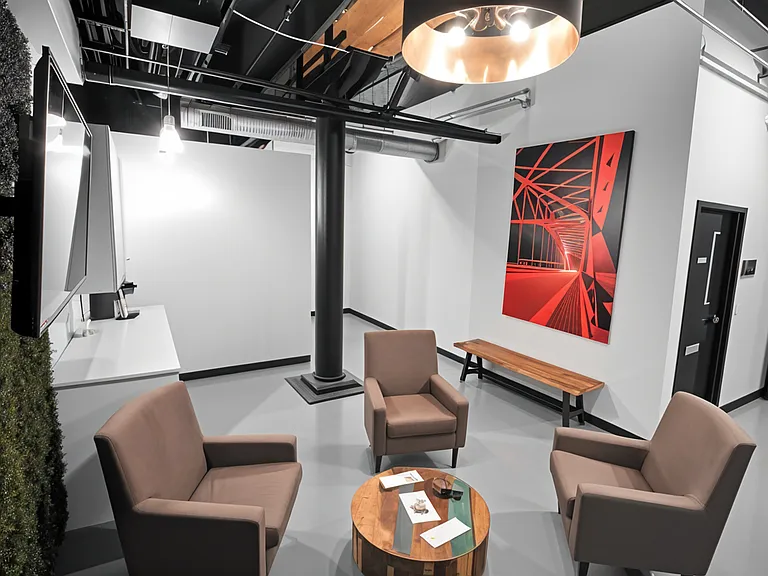 Landmark Lofts Apartments — Photo 19