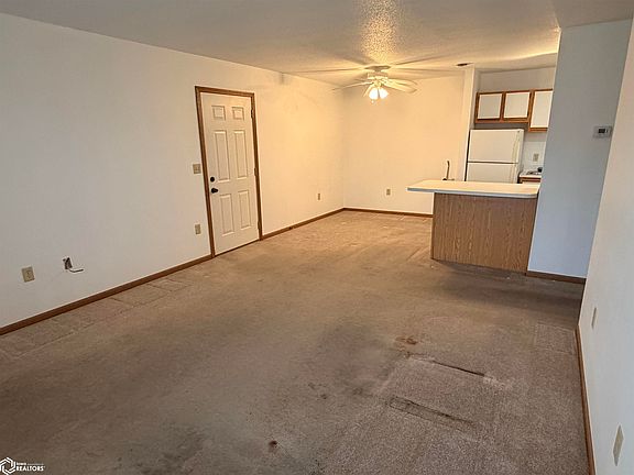 3rd image of 1701D Linden Dr