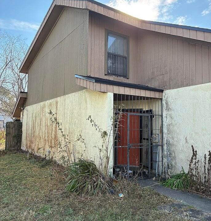 1st image of 743 TREKKER Street