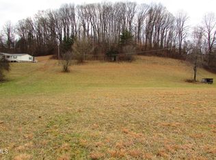 186 Rockhouse Rd, Johnson City, TN 37601