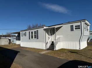 6 Cherokee Rd, East Hartford, CT 06118