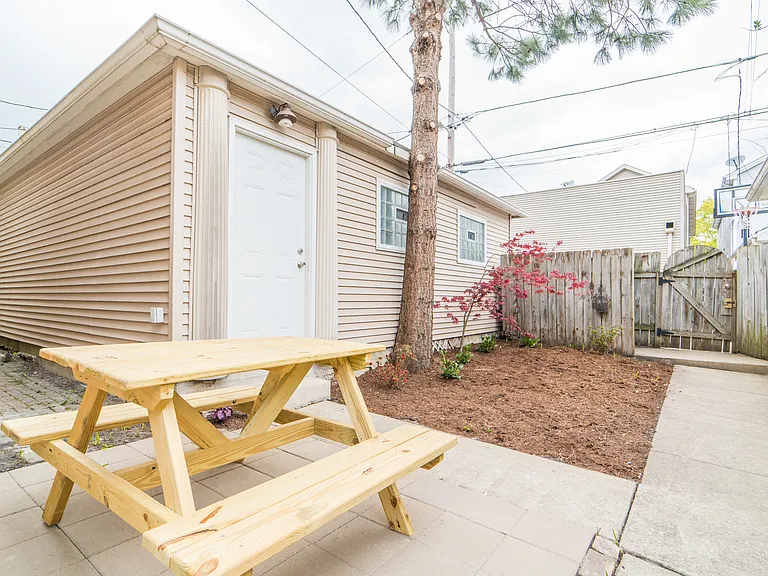 2424 W Warner Ave #1R — Photo 8