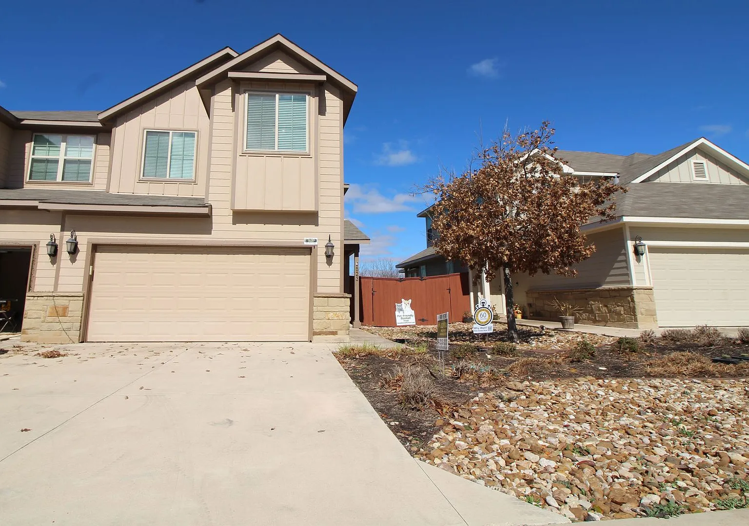 3 Bed/2.5 Bath Townhouse in Georgetown, TX 523 High Tech — Photo 1