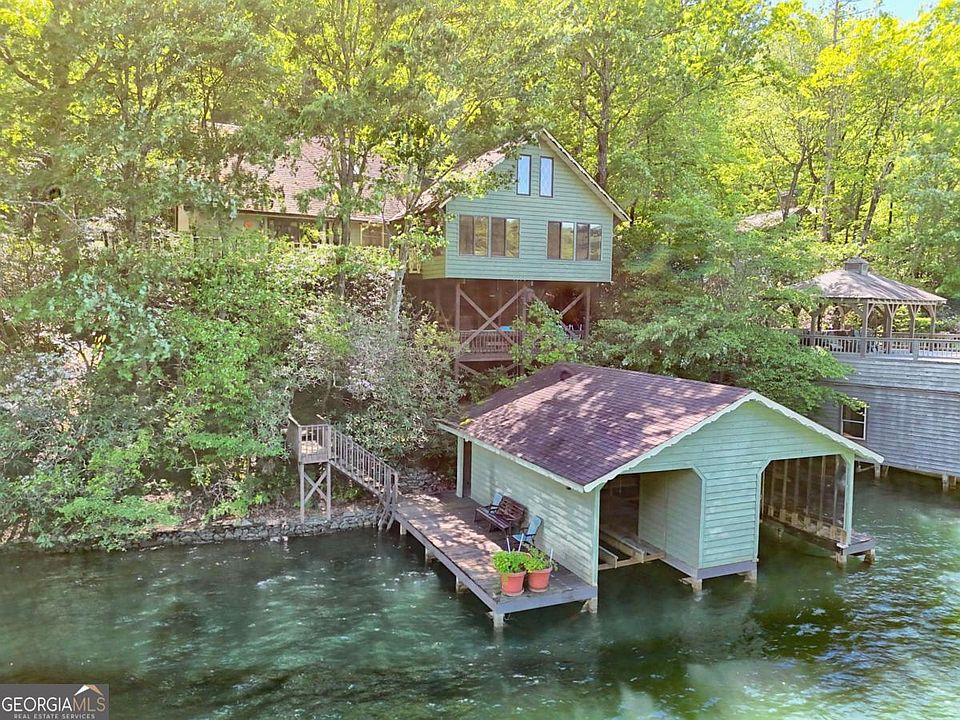 1st image of 15 Imperial Ln
