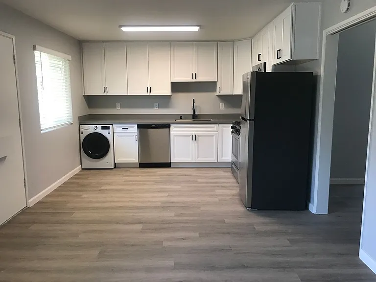 Katz - 945 Pine — Photo 18