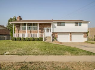 1453 Valhalla Dr, Clearfield, UT 84015