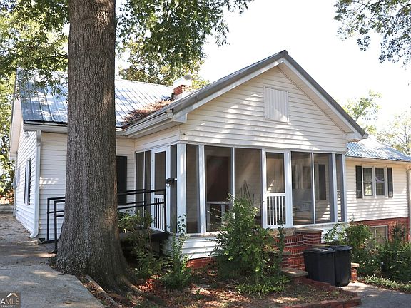 4th image of 40 Church St