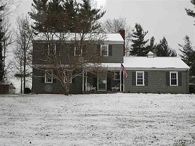 1st image of 4083 Tipton Woods Dr