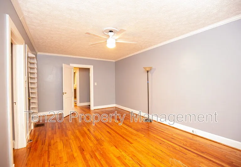 1708 Slade Dr — Photo 10