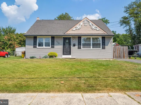 529 8th Ave, Lindenwold, NJ 08021
