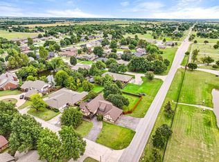 1117 SW Heritage Dr, El Reno, OK 73036