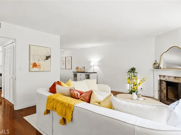 432 S Oak Knoll Ave APT 4, Pasadena, CA 91101