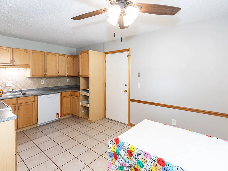 91 Elk Run Dr — Photo 7