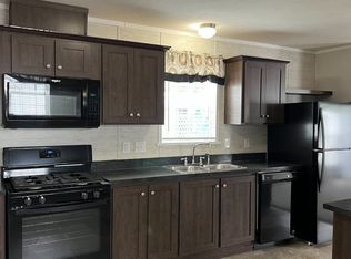 110 Pennslyvania Ave, Elyria, OH 44035