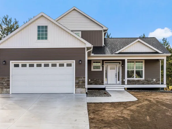 4752 Owl View Dr, Traverse City, MI 49685