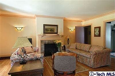 2nd image of 1218 N Holliston Ave