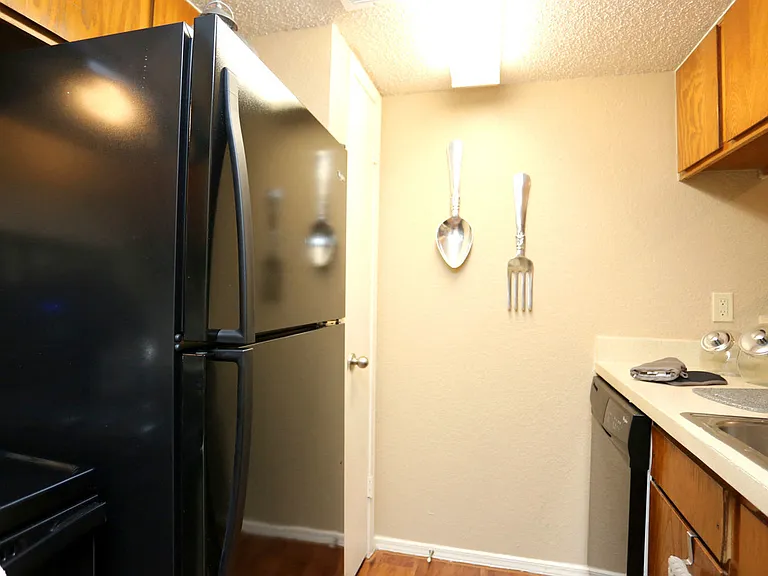 Cedar Bend — Photo 28