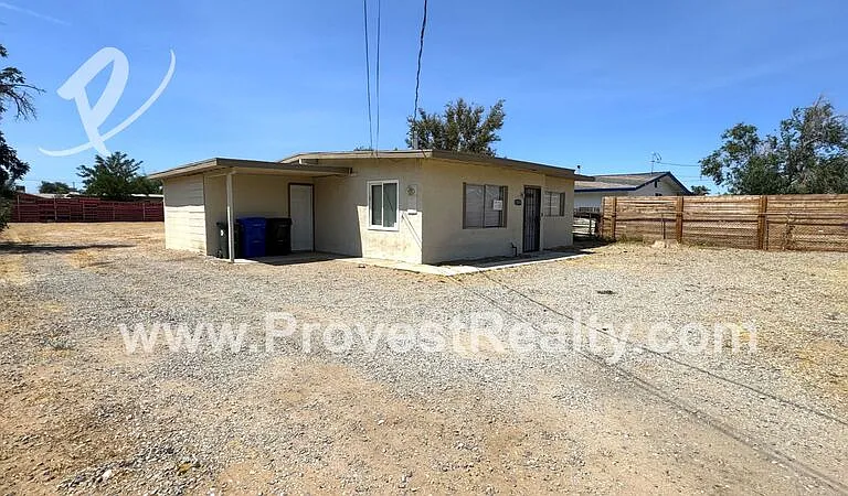 12079 Sand Ave — Photo 1