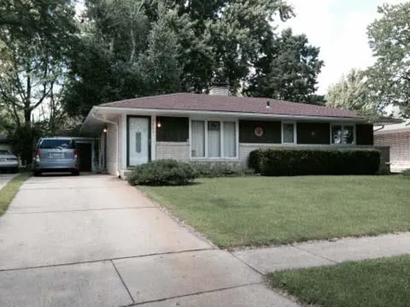 2809 Concordia Dr, Rockford, IL 61109
